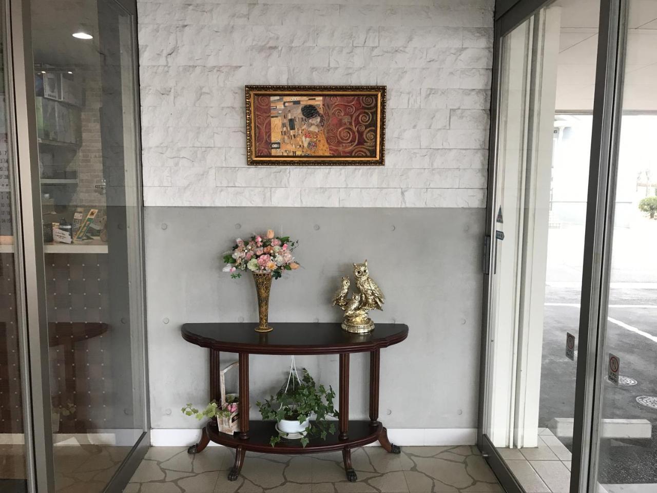 コンビニAyersRockホテル多賀城 多賀城市 エクステリア 写真