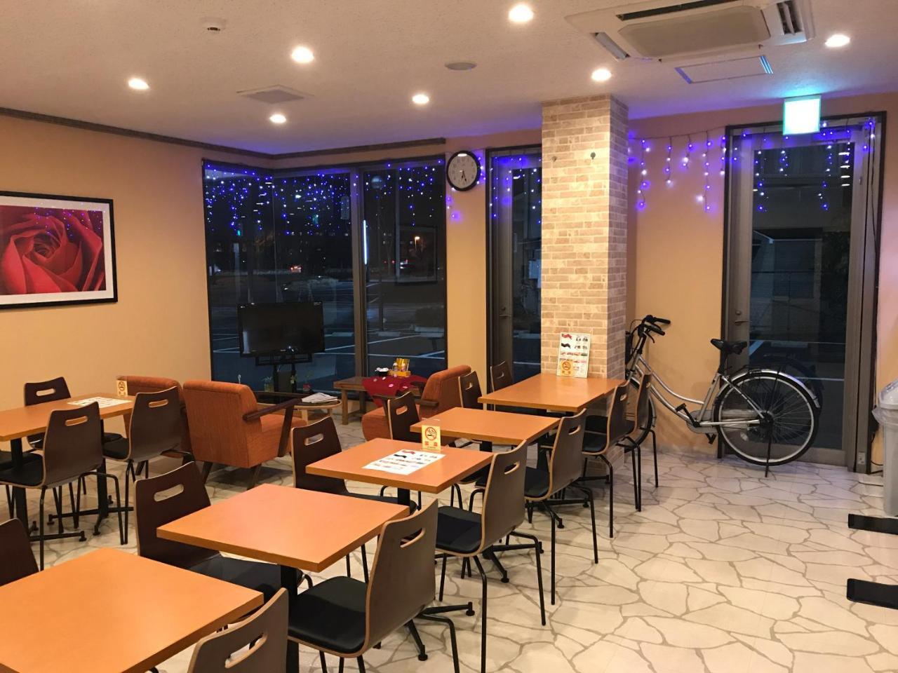 コンビニAyersRockホテル多賀城 多賀城市 エクステリア 写真