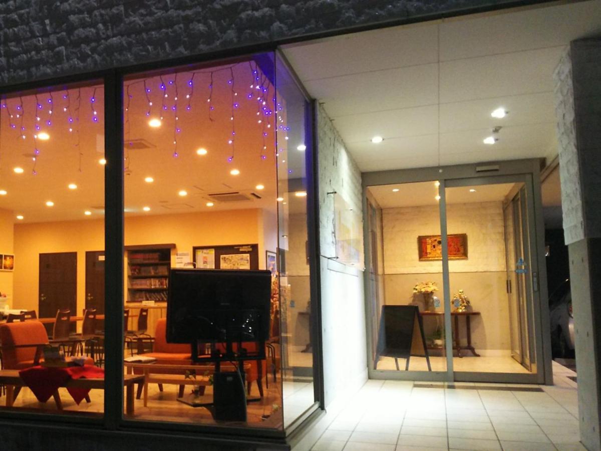 コンビニAyersRockホテル多賀城 多賀城市 エクステリア 写真